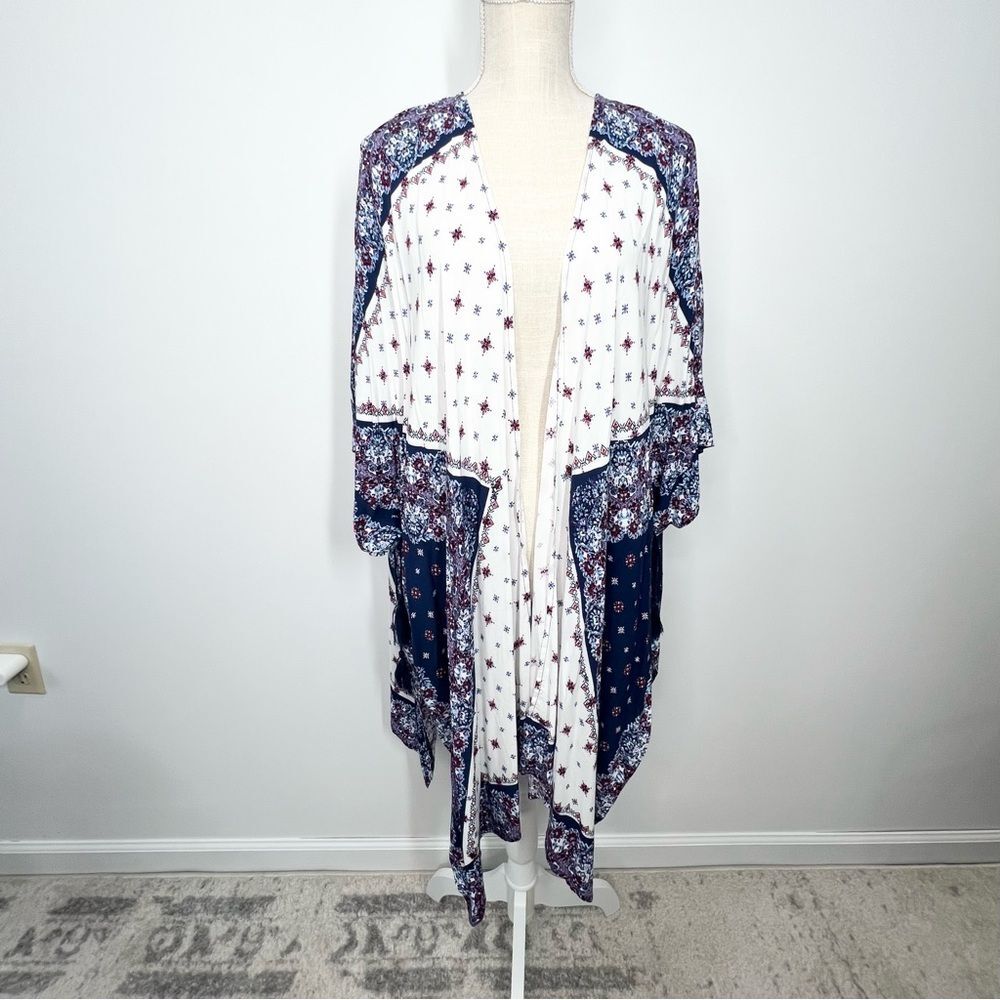NWT Eyeshadow Rayon Side Tassels Flowy Boho Festival Boho Kimono Cover Up Medium